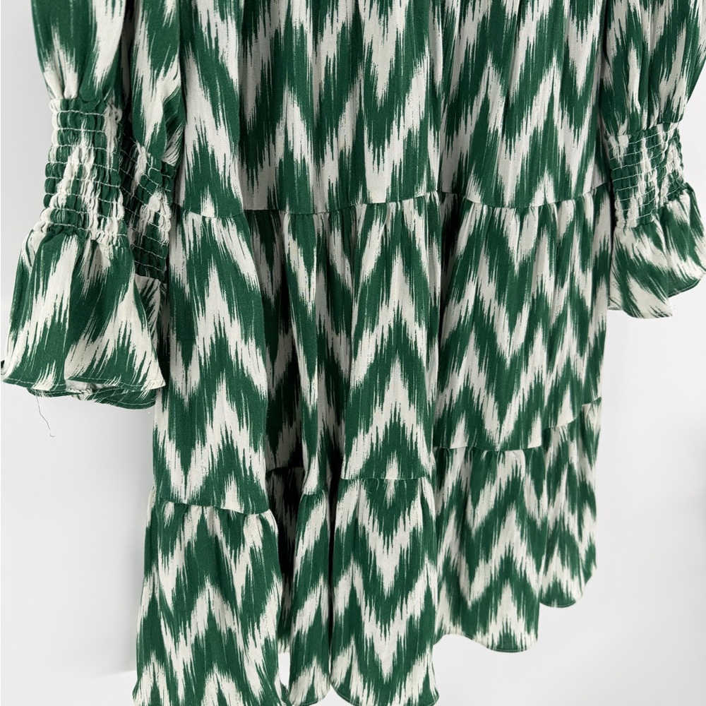 Pomander Place Kenzo Green and White ikat Chevron Print Mini Dress Womens Large - Picture 4 of 9